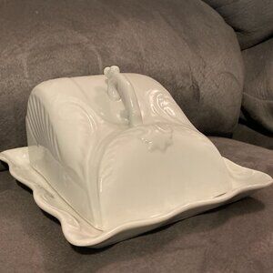 VTG White Porcelain Covered Cheese Plate/Serving Tray-Wedge Lid Maryland China